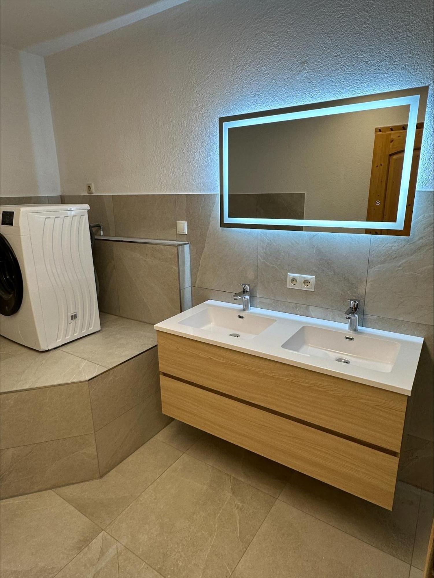 Deluxe Bader Apartment